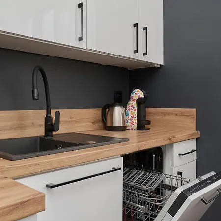 Apartment Norwida With Balcony Downtown By Renters Wroclaw