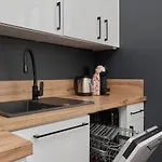 Apartment Norwida With Balcony Downtown By Renters Breslau