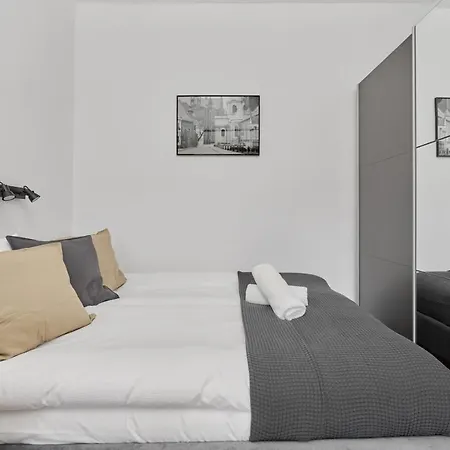 アパート Norwida With Balcony Downtown By Renters *