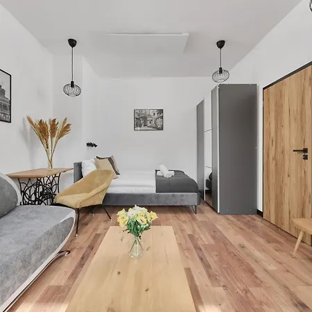 Apartment Norwida With Balcony Downtown By Renters Breslau