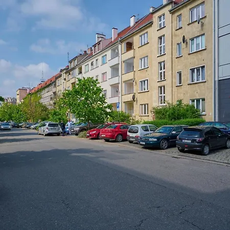 Norwida With Balcony Downtown By Renters Apartment